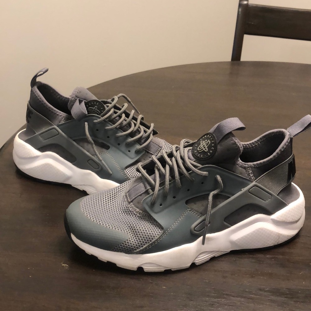 Men’s Nike Air Huarache Shoes